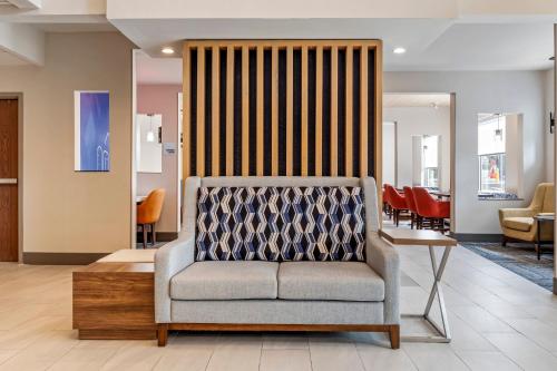 holiday inn express pittsburgh east mall area by ihg
