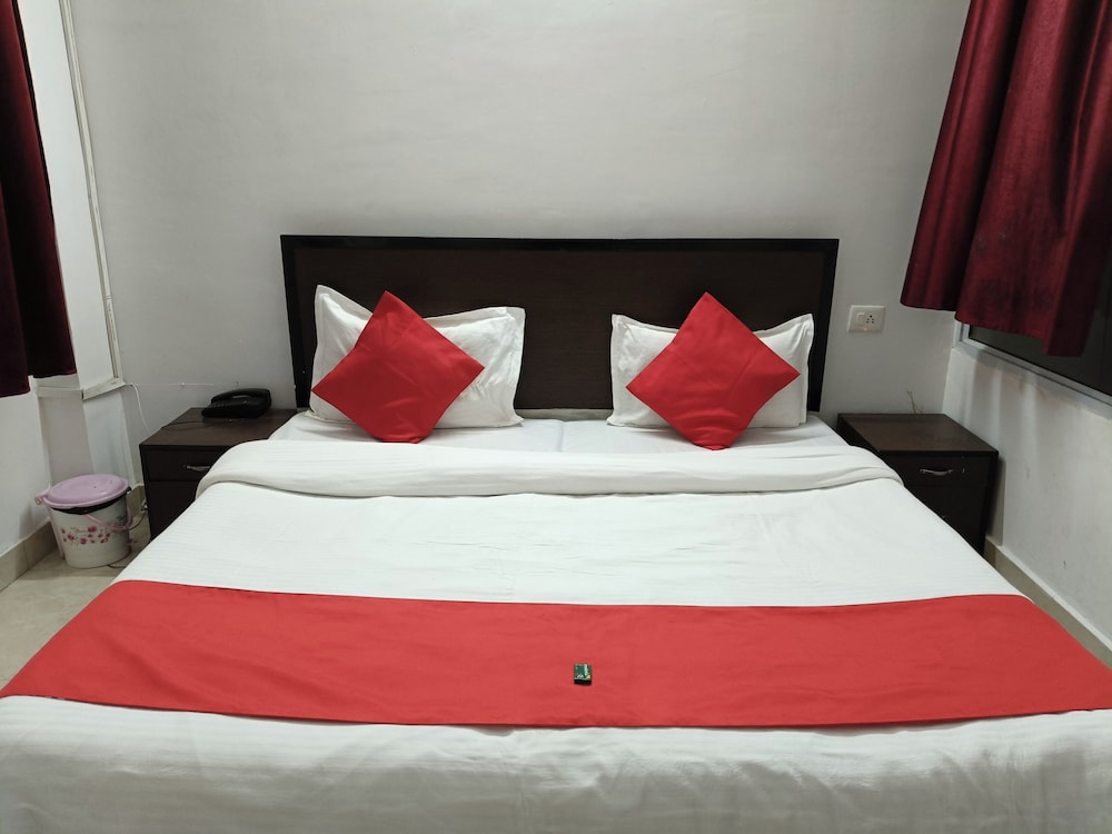 hotel shivaay and restaurant