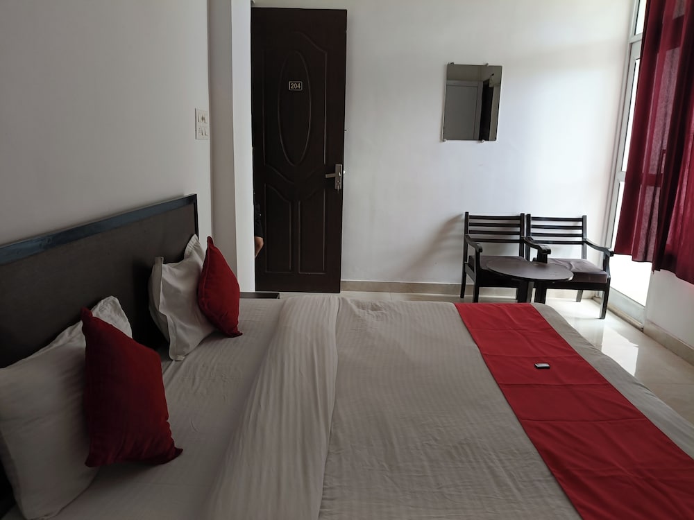 hotel shivaay and restaurant