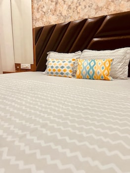 The Cozy Stay,,3 star