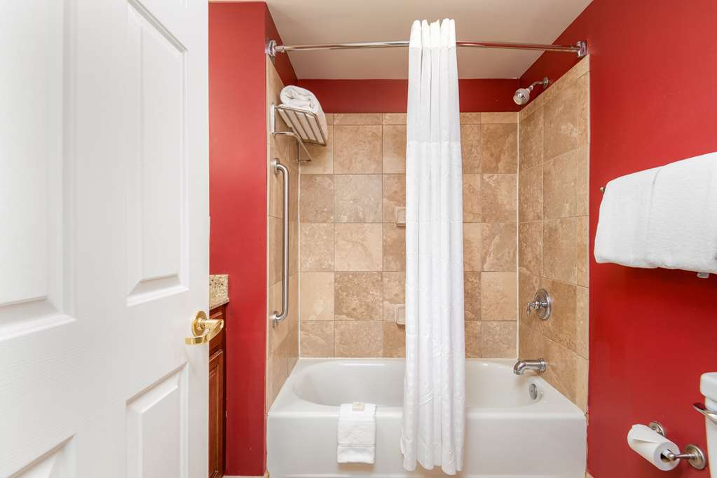 arlington court suites a clarion collection hotel