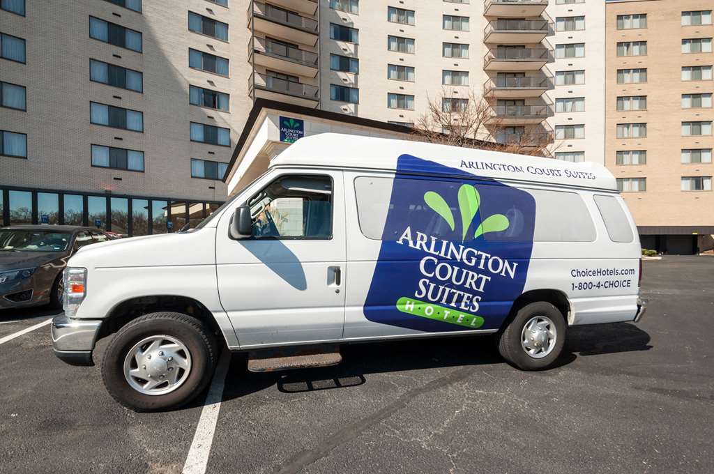 arlington court suites a clarion collection hotel