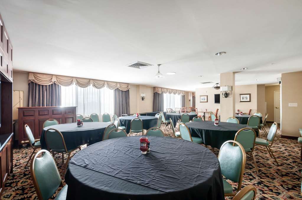 arlington court suites a clarion collection hotel