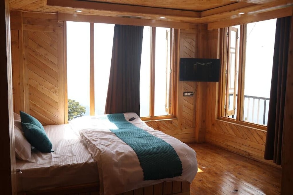 the outhouse forest view kalatop