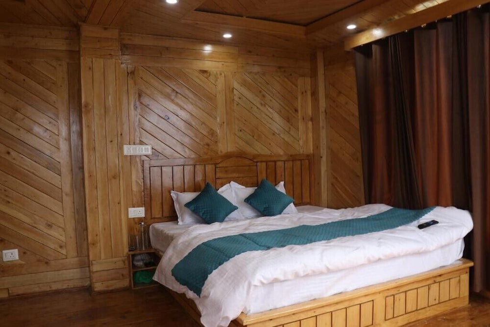 the outhouse forest view kalatop