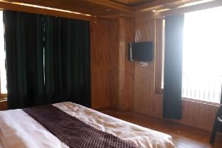 the outhouse forest view kalatop