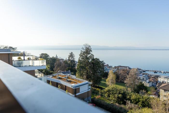 cote lac hostel evian