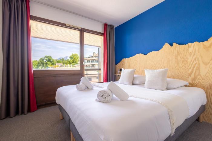cote lac hostel evian
