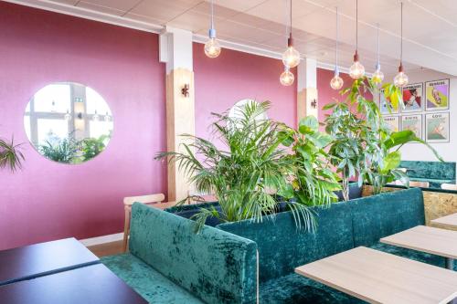 cote lac hostel evian