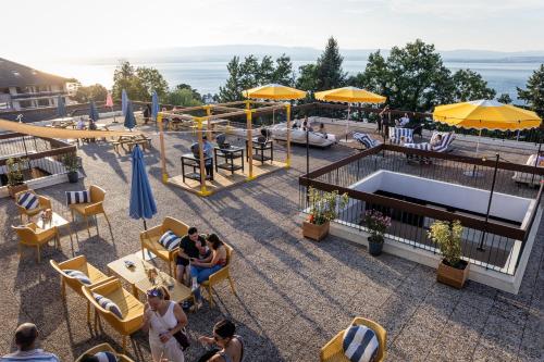 cote lac hostel evian