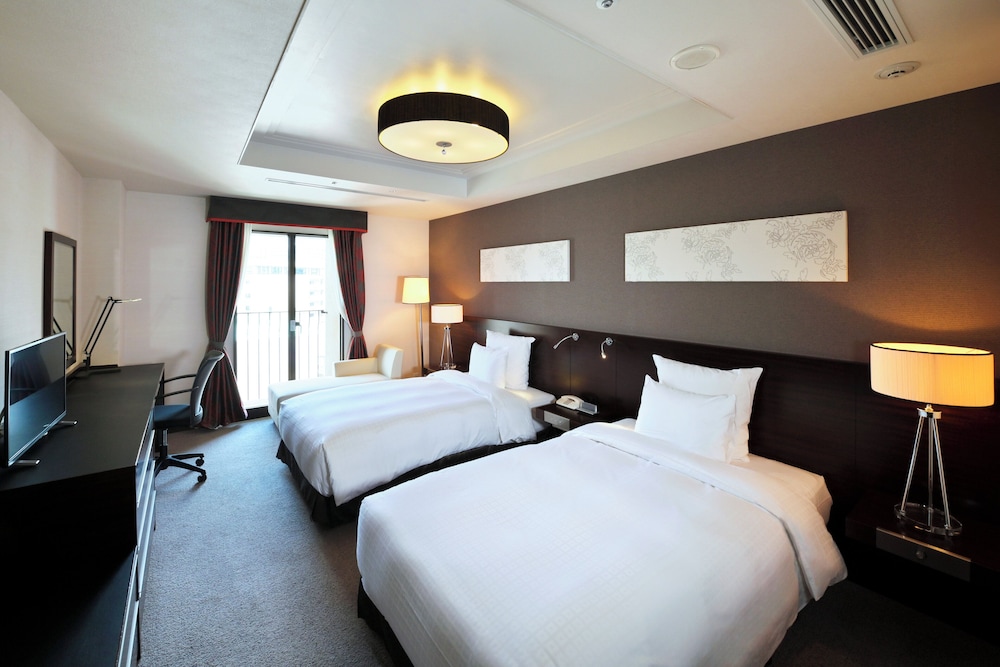 crowne plaza ana nagasaki gloverhill by ihg
