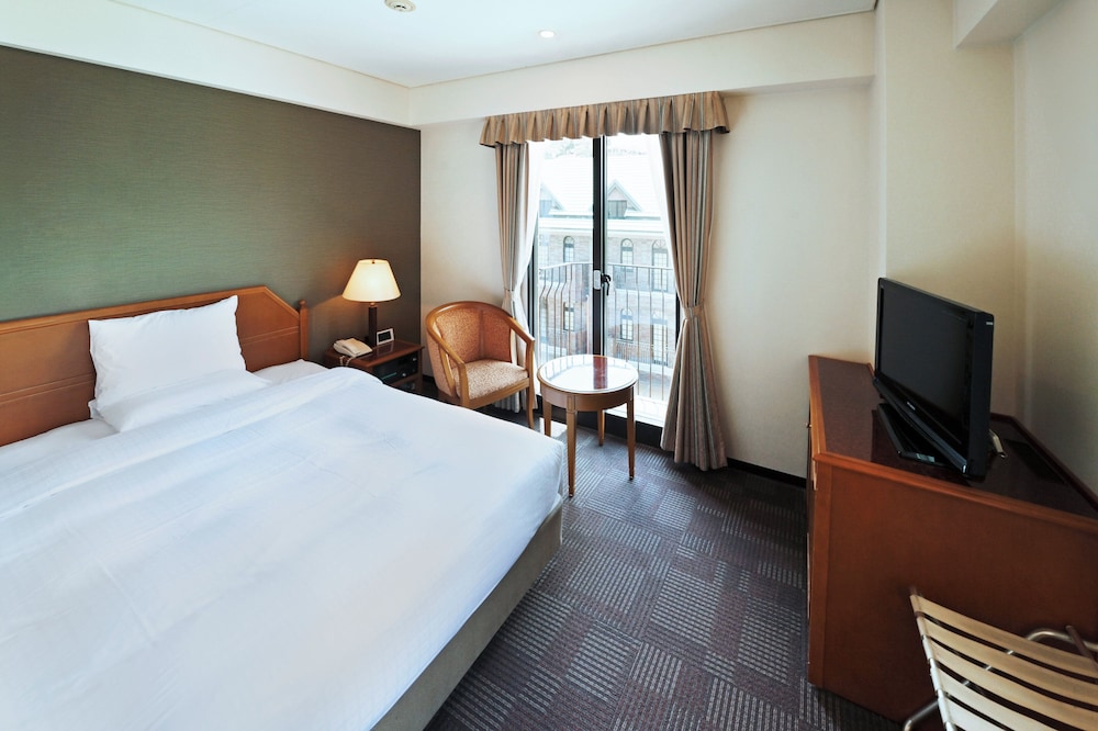 crowne plaza ana nagasaki gloverhill by ihg