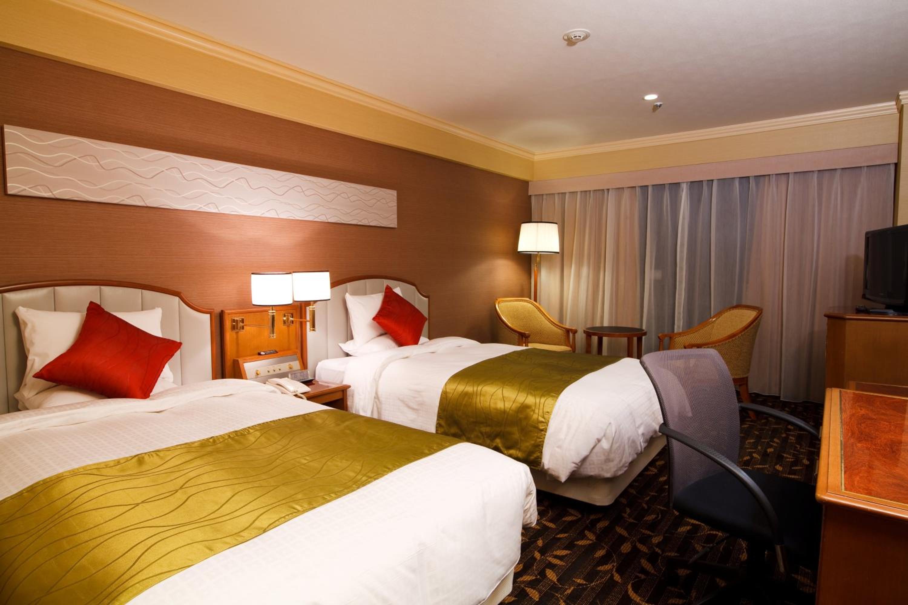 crowne plaza ana nagasaki gloverhill by ihg