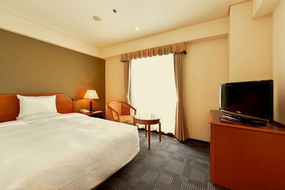 crowne plaza ana nagasaki gloverhill by ihg
