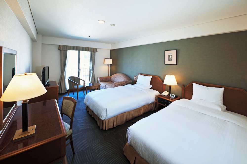 crowne plaza ana nagasaki gloverhill by ihg