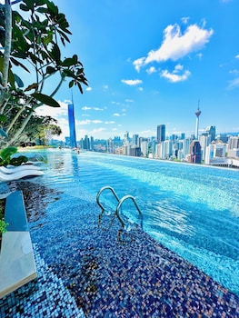 axon suite near pavillion