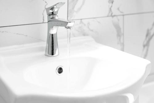 birmingham apartment bhx nec resort world arena