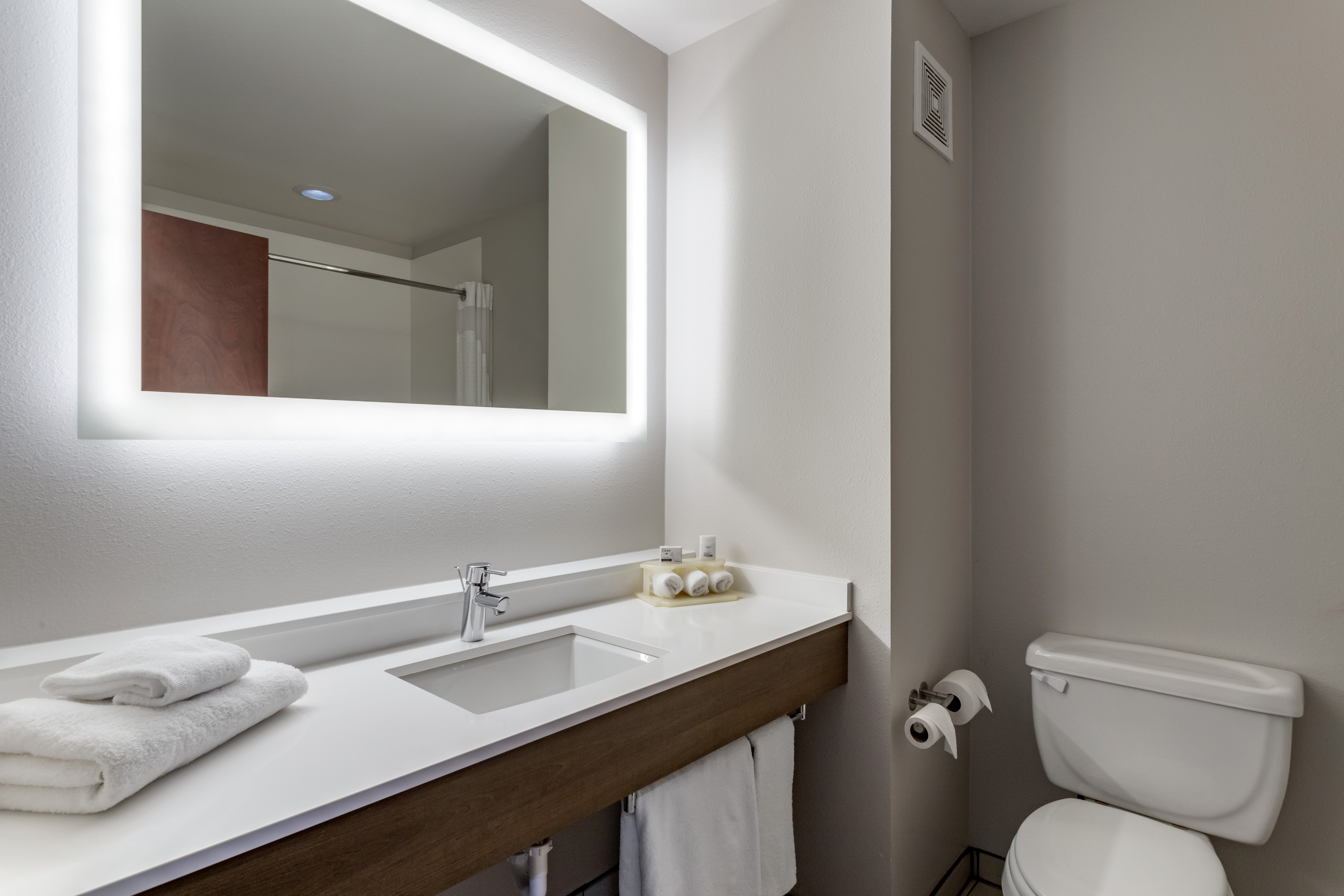 holiday inn express hotel and suites natchitoches by ihg
