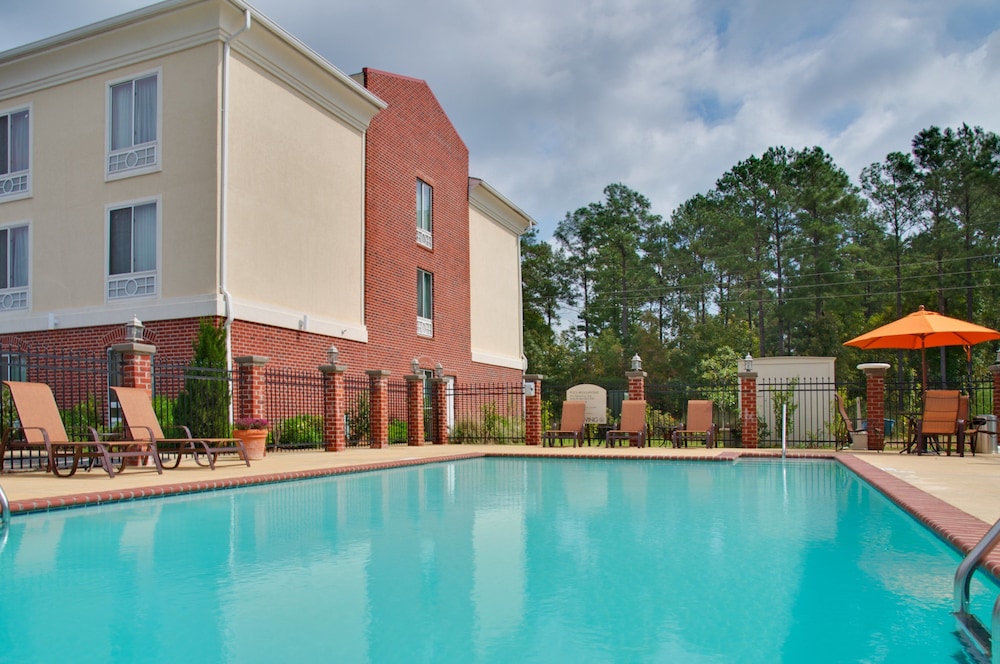 holiday inn express hotel and suites natchitoches by ihg