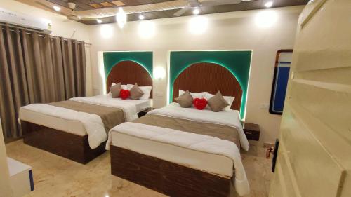 Sri Krishna Residency,,3 star