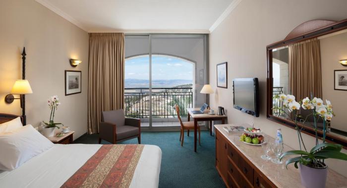 golden crown hotel
