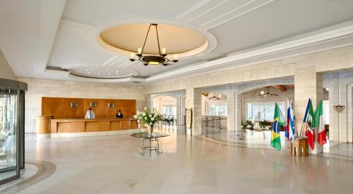 golden crown hotel