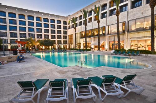 golden crown hotel