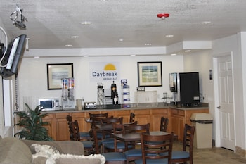 Days Inn & Suites By Wyndham Needles,Needles>>Bullhead City,2 star