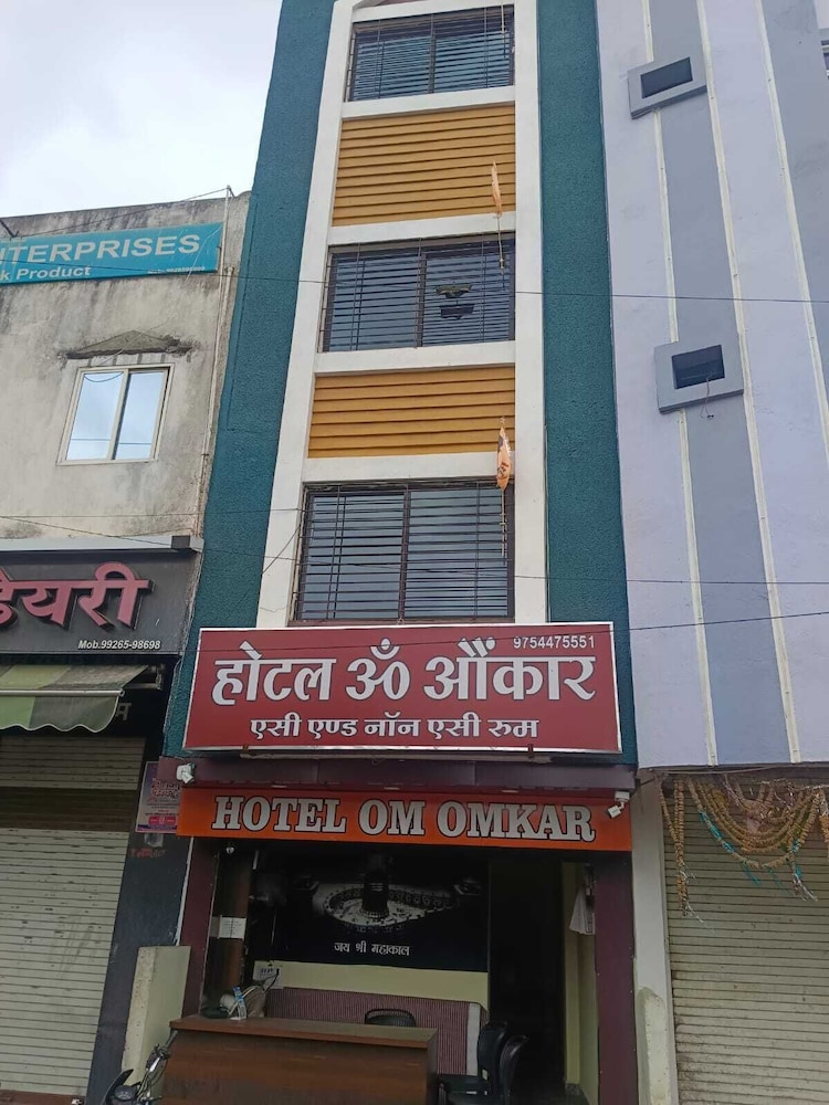 hotel om omkar