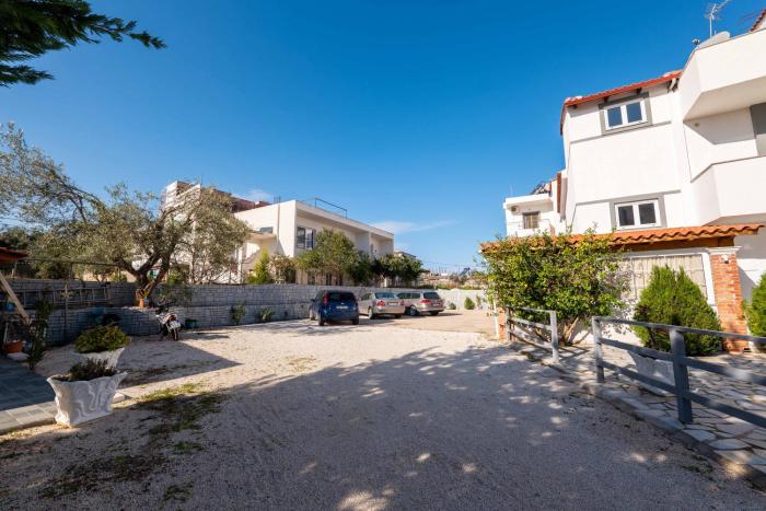 aktea apartments