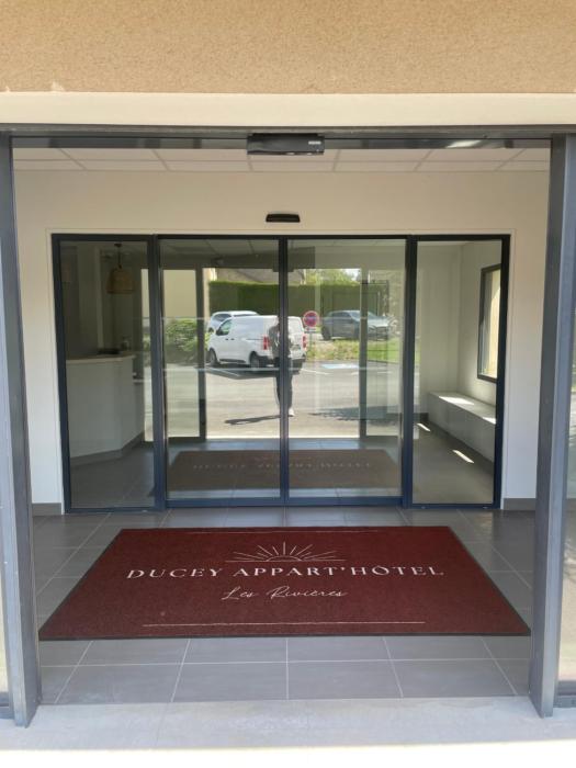 ducey apparthotel les rivieres