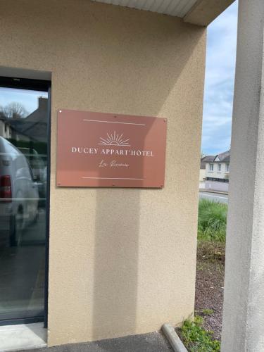 ducey apparthotel les rivieres