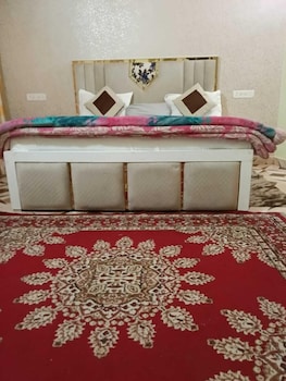 hotel shivanand by grb