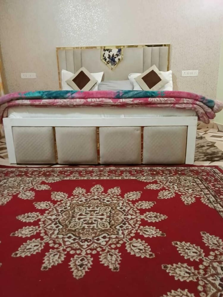 hotel shivanand by grb