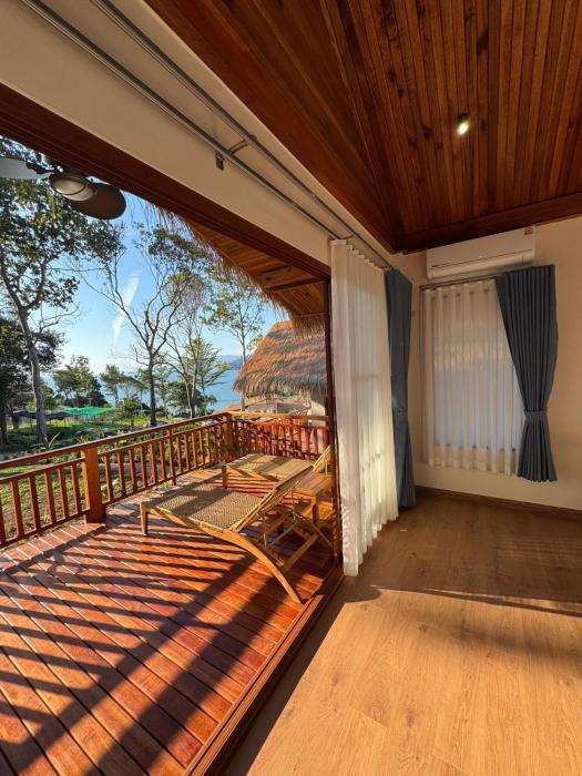 ten moons sunset villas