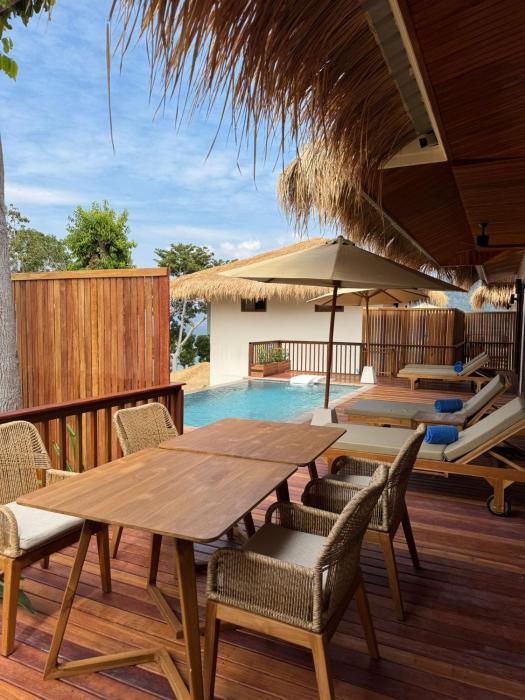 ten moons sunset villas