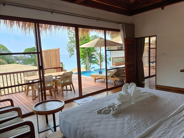 ten moons sunset villas