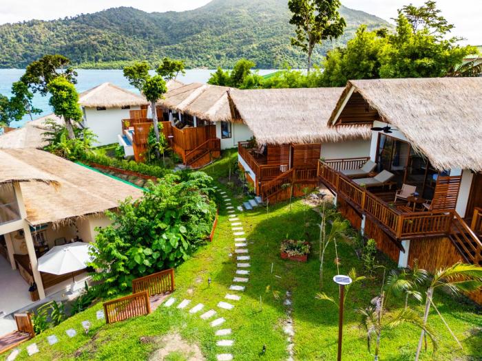 ten moons sunset villas