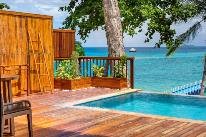 ten moons sunset villas