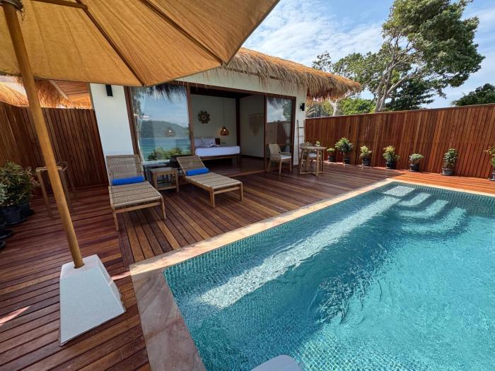 ten moons sunset villas