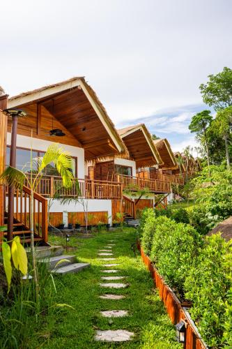 ten moons sunset villas