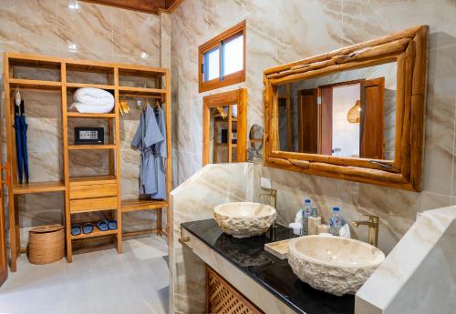 ten moons sunset villas