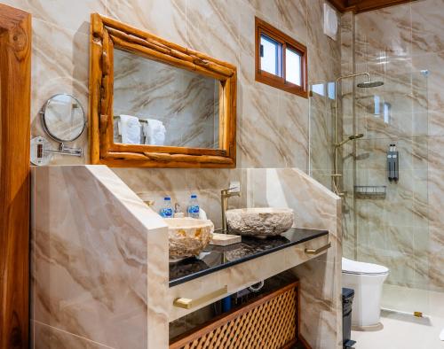 ten moons sunset villas