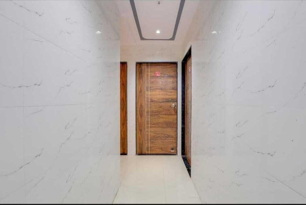 hotel delight in by grb