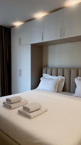 blue boutique apartments 1