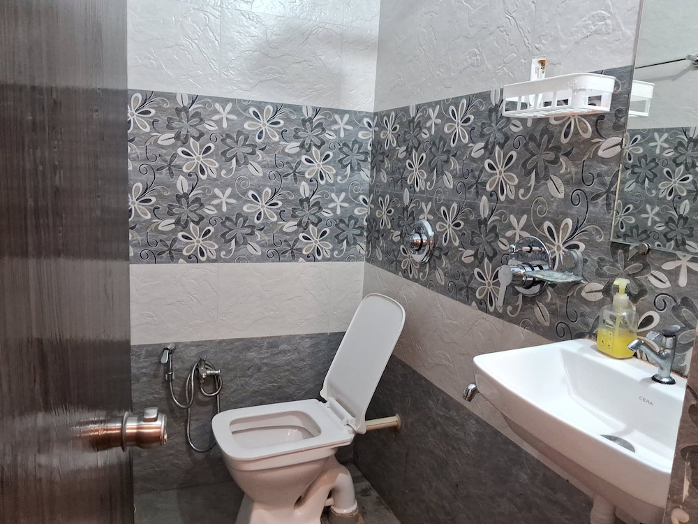 hotel shivas inn