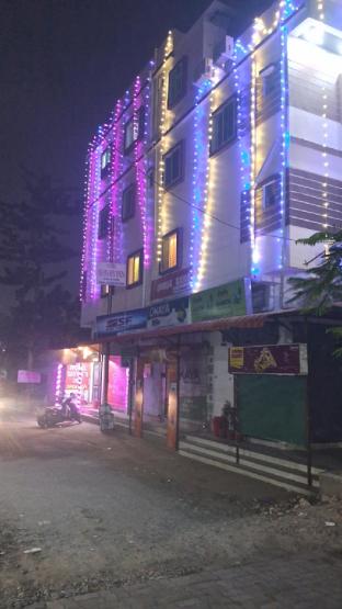 Hotel Shiva's Inn,,3 star