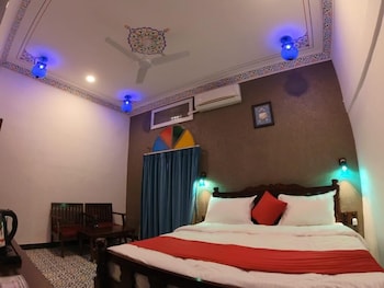 hotel ambika chirwa house