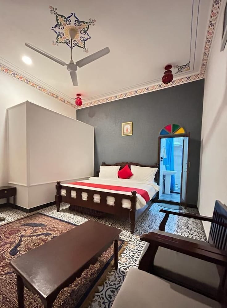 hotel ambika chirwa house