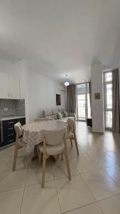 blue boutique apartments 2